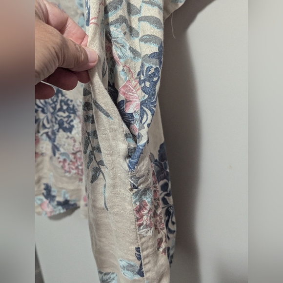 Lungo L'Arno, made in Italy, Floral Linen Dress, with 3/4 sleeves. Size 2X. GUC. - Picture 4 of 15